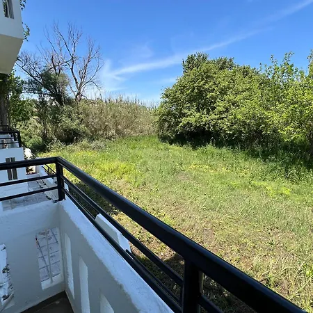Zourpos Studios & Apartment Kalyves